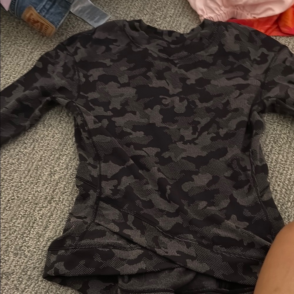 Black and Gray Camouflage Long Sleeve Top